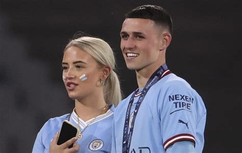 sofifa phil foden|Phil Foden leaves England camp for birth of 3rd child .